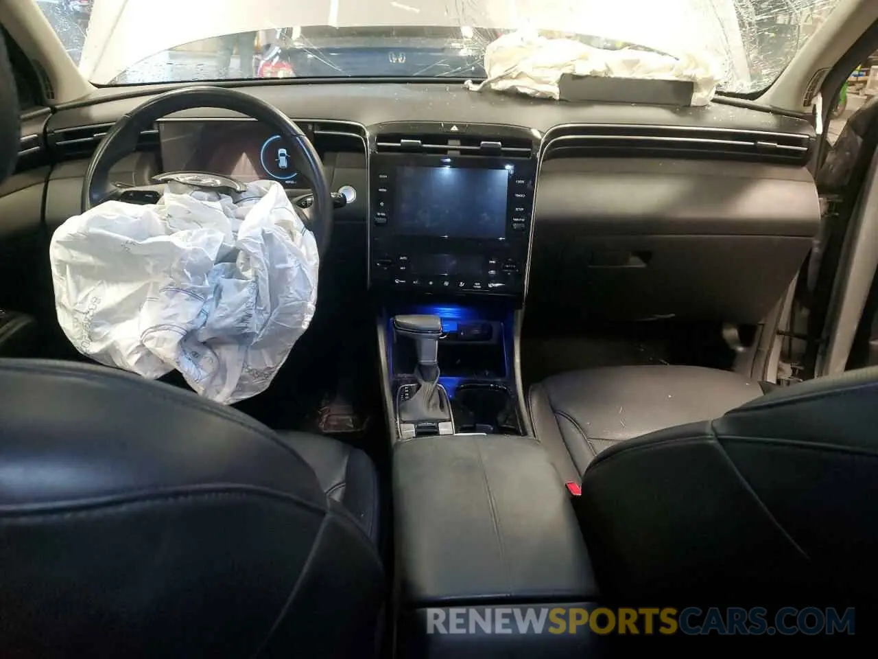 8 Photograph of a damaged car 5NMJF3AE4PH272897 HYUNDAI TUCSON 2023