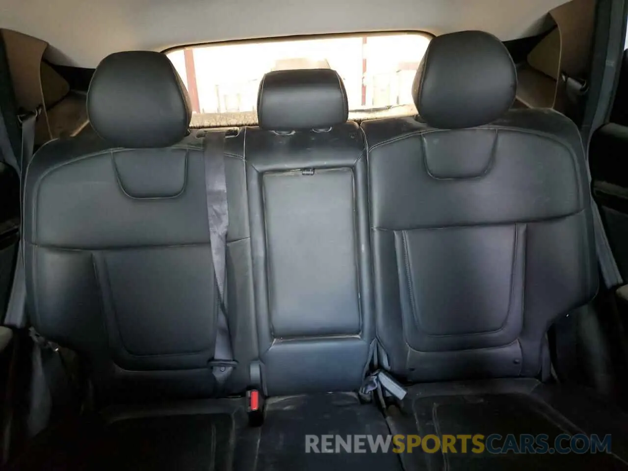 10 Photograph of a damaged car 5NMJF3AE4PH275797 HYUNDAI TUCSON 2023