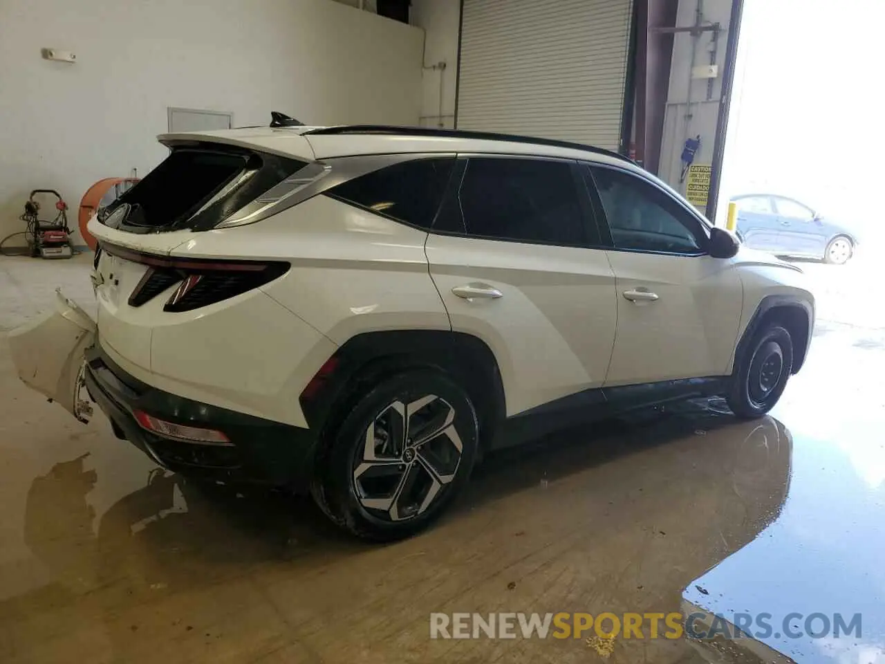 3 Photograph of a damaged car 5NMJF3AE4PH275797 HYUNDAI TUCSON 2023