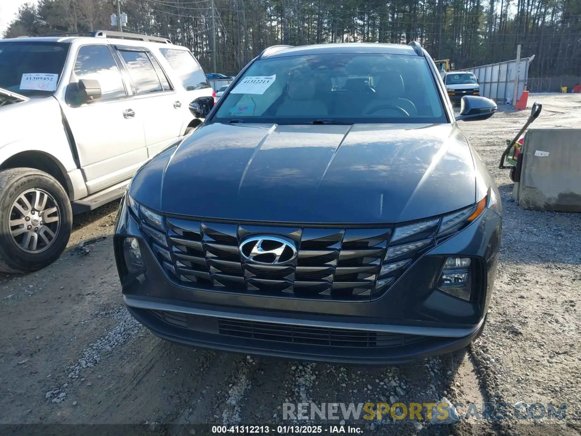 11 Photograph of a damaged car 5NMJF3AE4PH279512 HYUNDAI TUCSON 2023