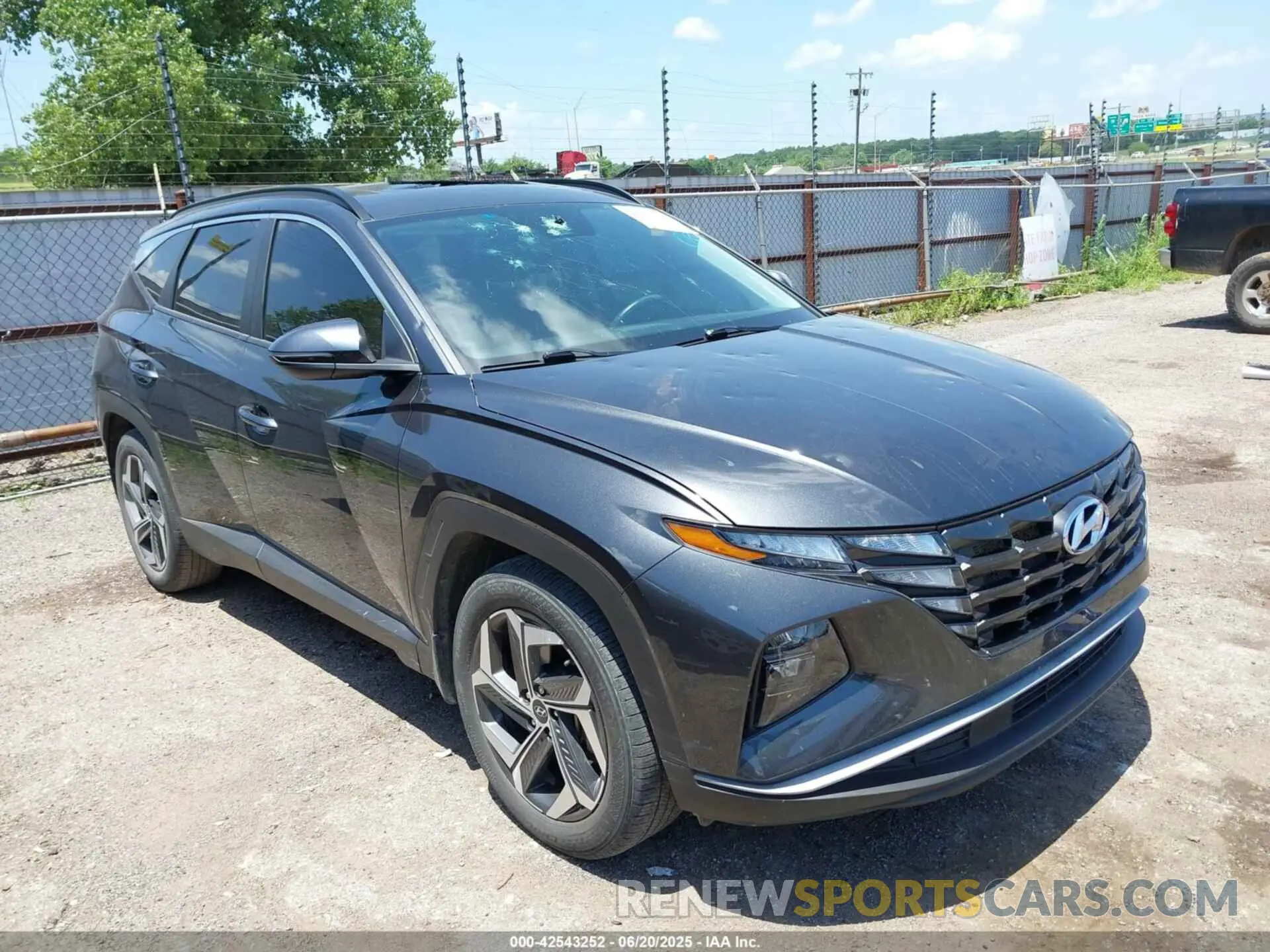 1 Photograph of a damaged car 5NMJF3AE5PH225569 HYUNDAI TUCSON 2023