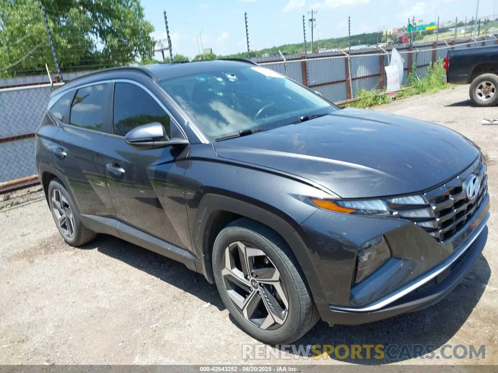 13 Photograph of a damaged car 5NMJF3AE5PH225569 HYUNDAI TUCSON 2023