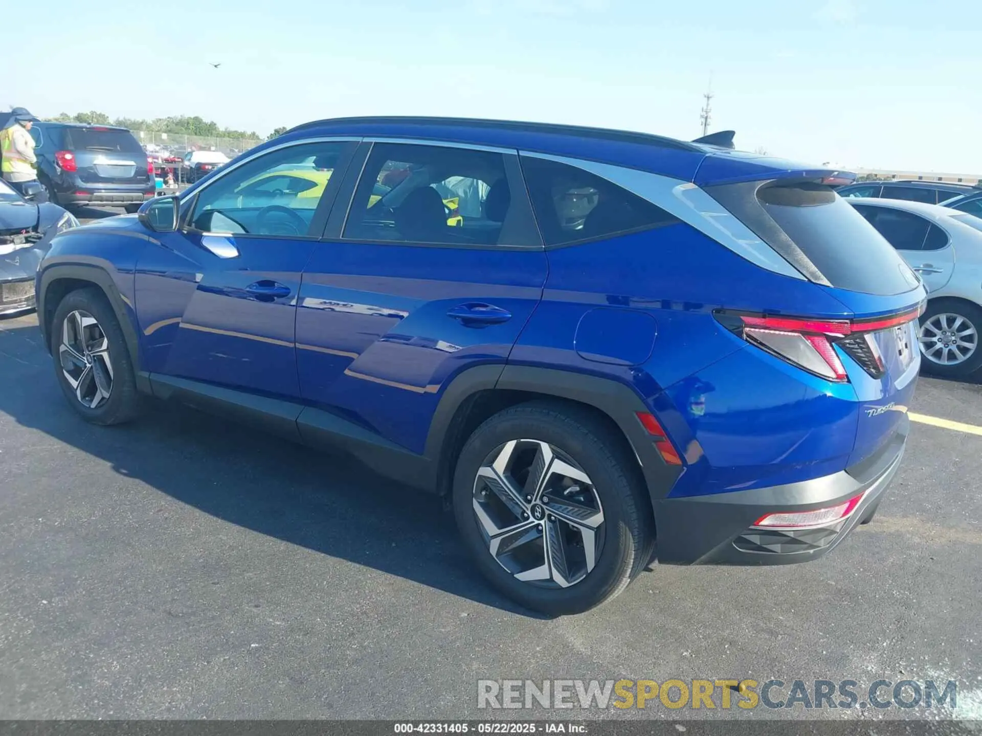3 Photograph of a damaged car 5NMJF3AE5PH243439 HYUNDAI TUCSON 2023