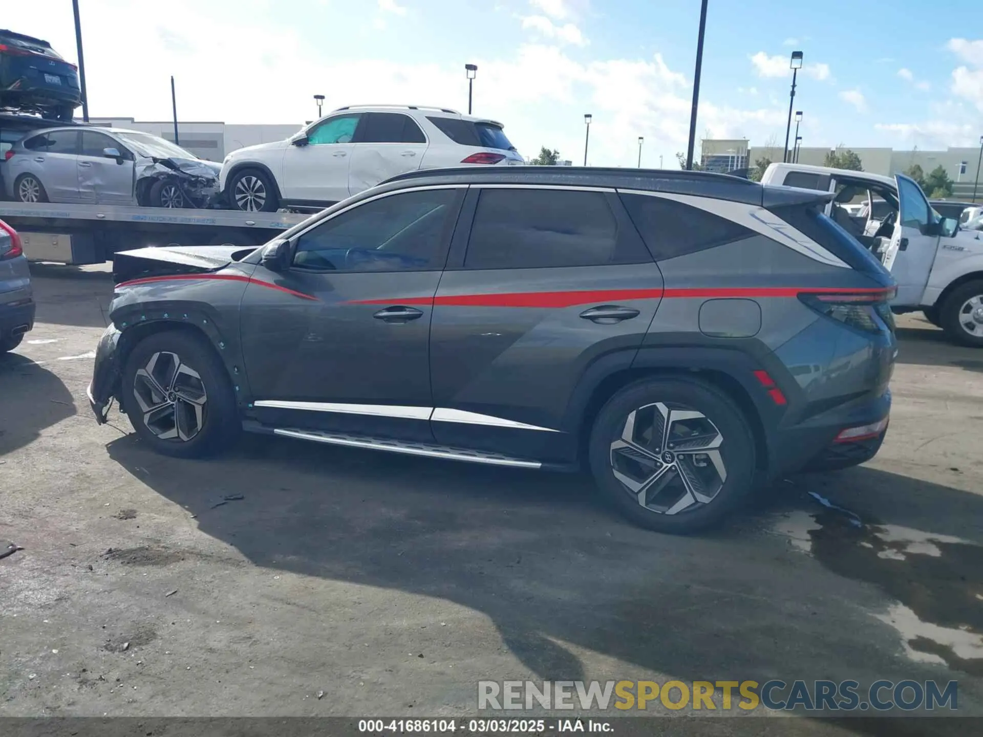 14 Photograph of a damaged car 5NMJF3AE6PH170825 HYUNDAI TUCSON 2023