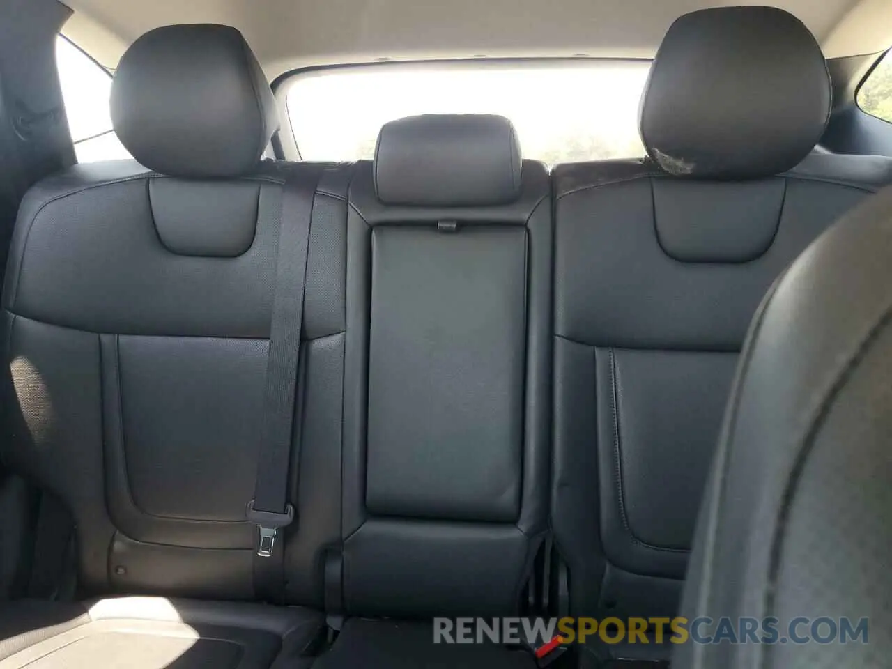 10 Photograph of a damaged car 5NMJF3AE6PH223443 HYUNDAI TUCSON 2023