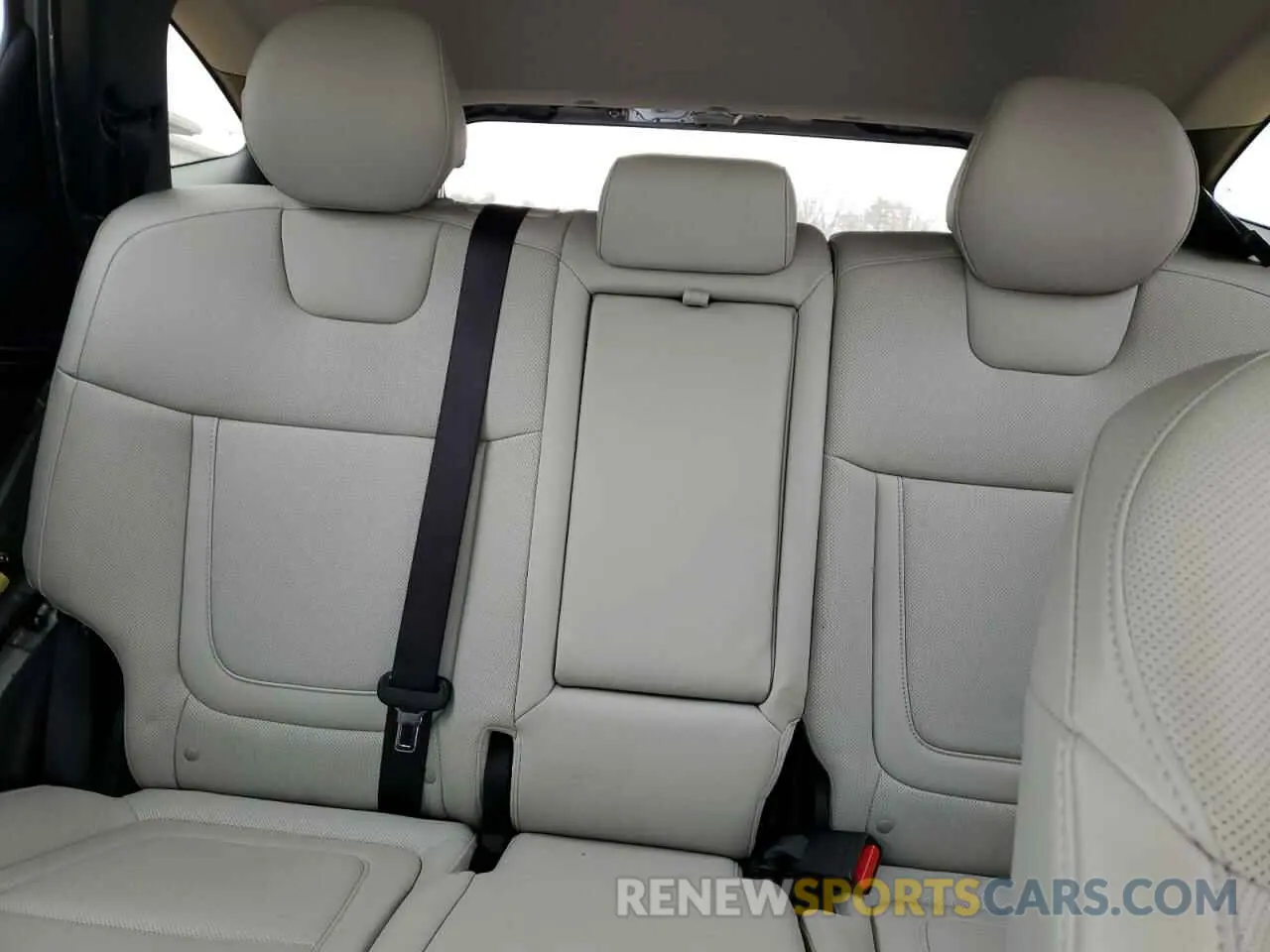 10 Photograph of a damaged car 5NMJF3AE7PH239991 HYUNDAI TUCSON 2023