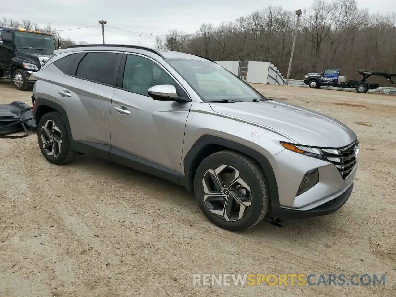 4 Photograph of a damaged car 5NMJF3AE7PH239991 HYUNDAI TUCSON 2023