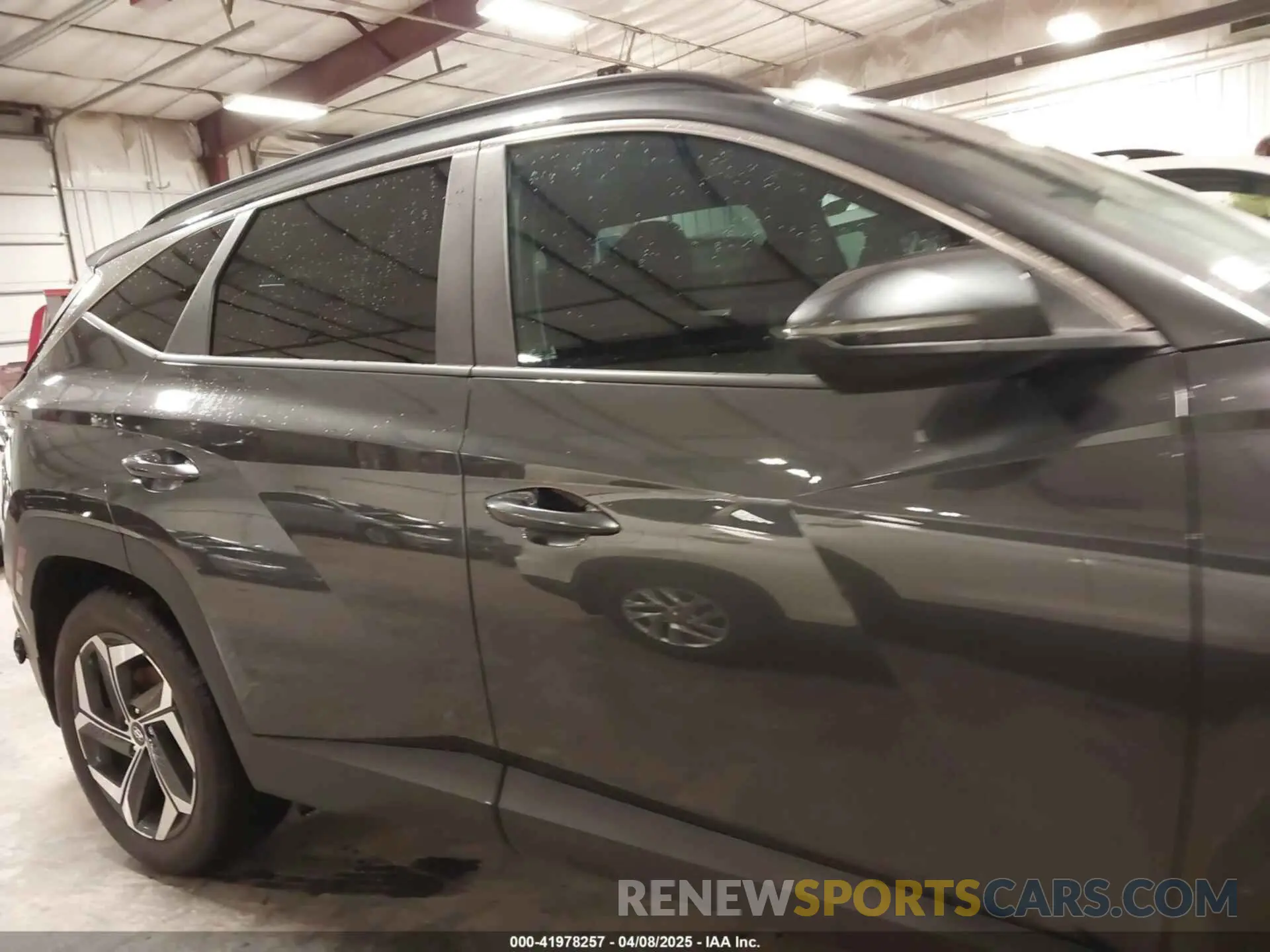 13 Photograph of a damaged car 5NMJF3AE7PH247766 HYUNDAI TUCSON 2023