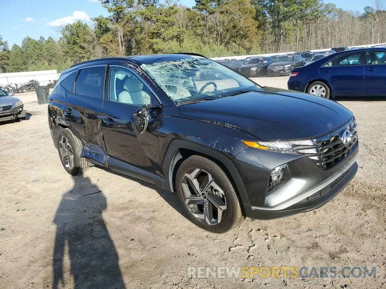 4 Photograph of a damaged car 5NMJF3AE7PH253924 HYUNDAI TUCSON 2023