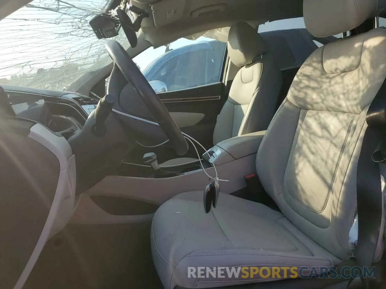 7 Photograph of a damaged car 5NMJF3AE7PH253924 HYUNDAI TUCSON 2023
