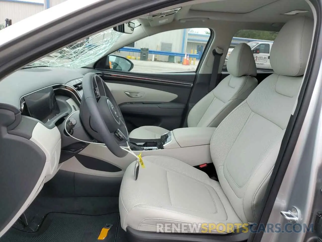 7 Photograph of a damaged car 5NMJF3AE8PH170065 HYUNDAI TUCSON 2023