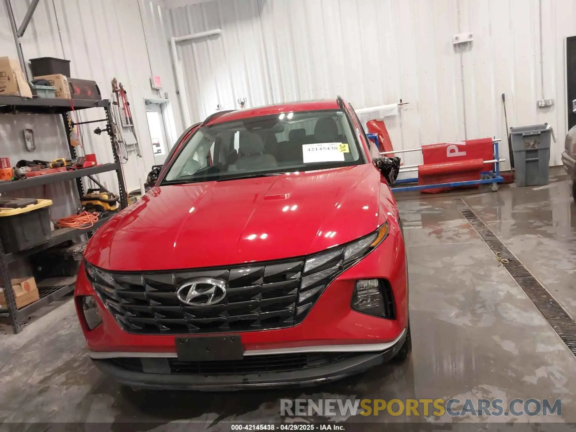 13 Photograph of a damaged car 5NMJF3AE8PH186380 HYUNDAI TUCSON 2023