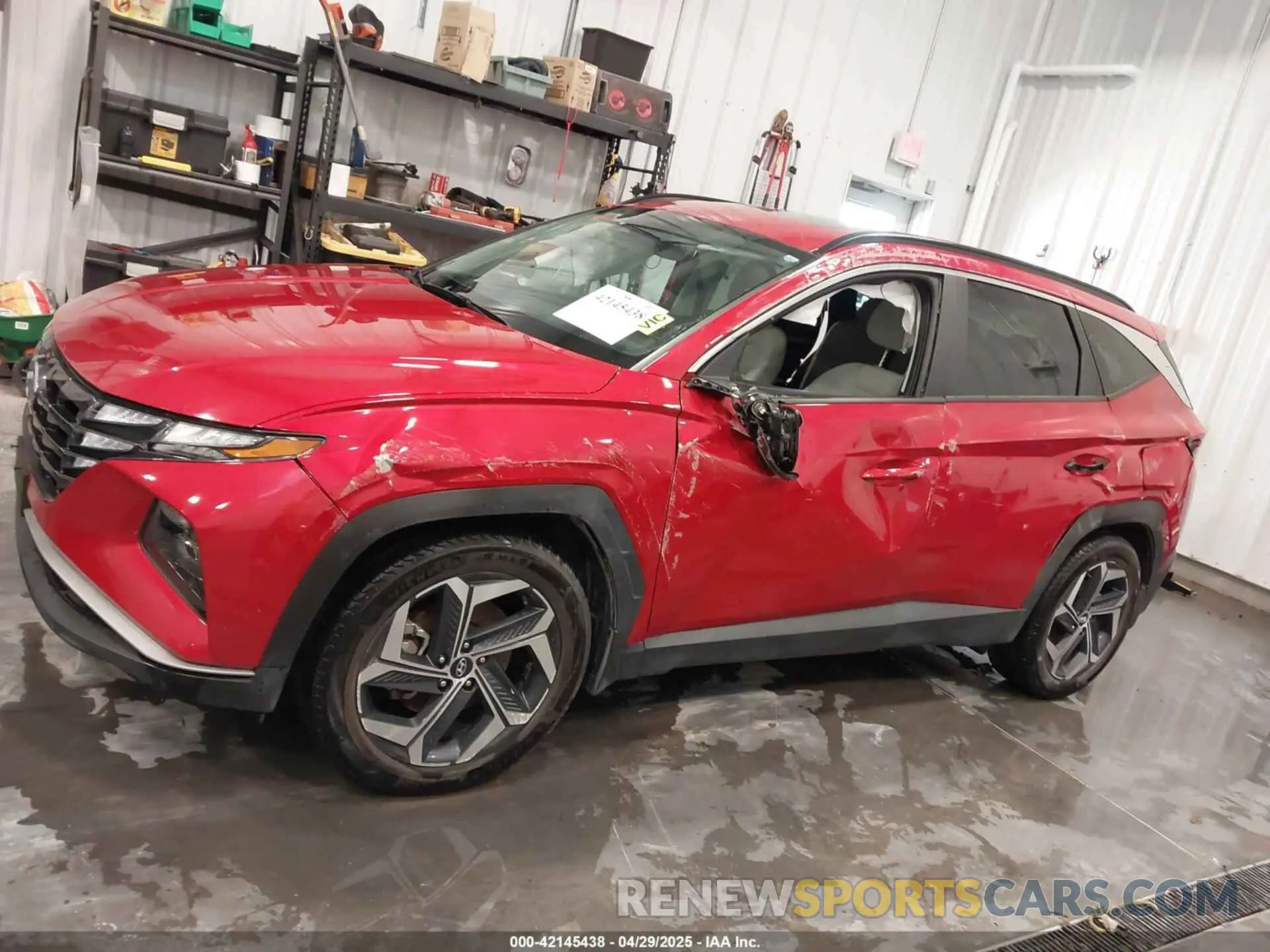 15 Photograph of a damaged car 5NMJF3AE8PH186380 HYUNDAI TUCSON 2023