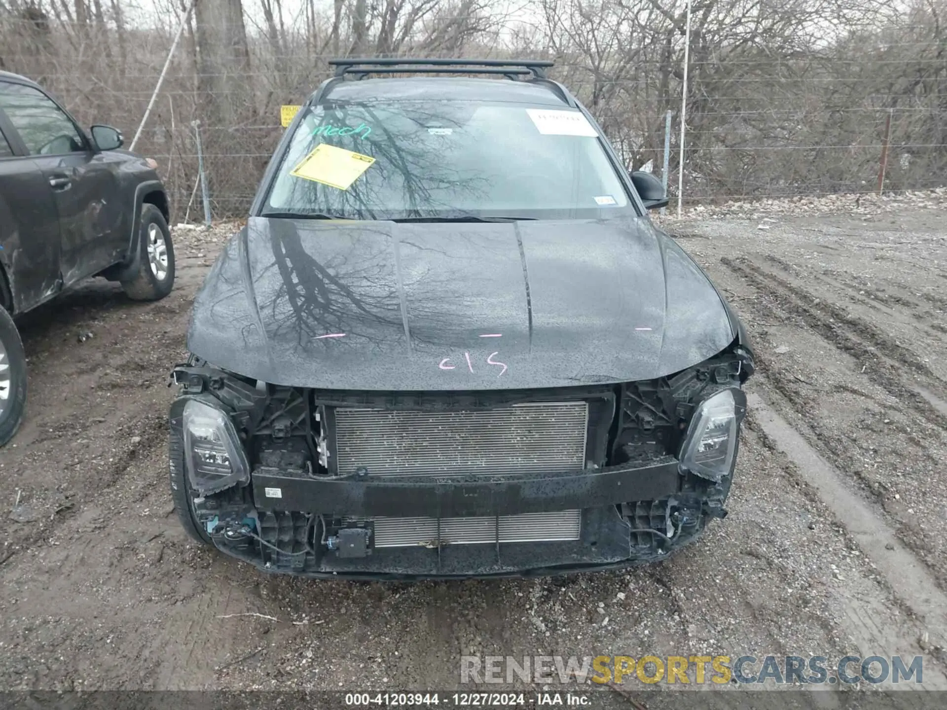 17 Photograph of a damaged car 5NMJF3AE8PH194463 HYUNDAI TUCSON 2023