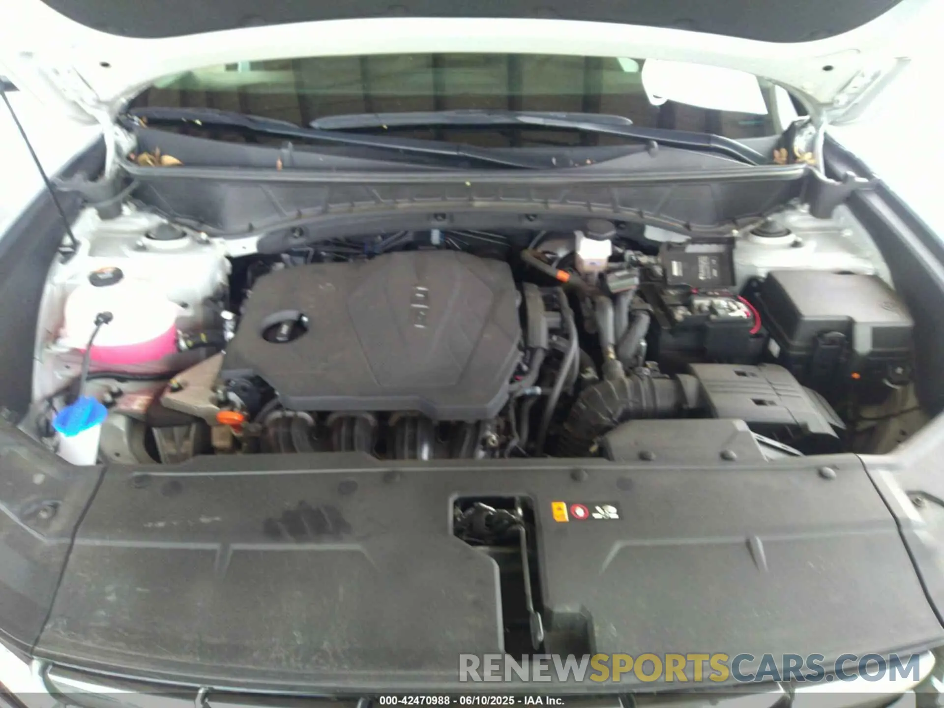 10 Photograph of a damaged car 5NMJF3AE8PH287385 HYUNDAI TUCSON 2023