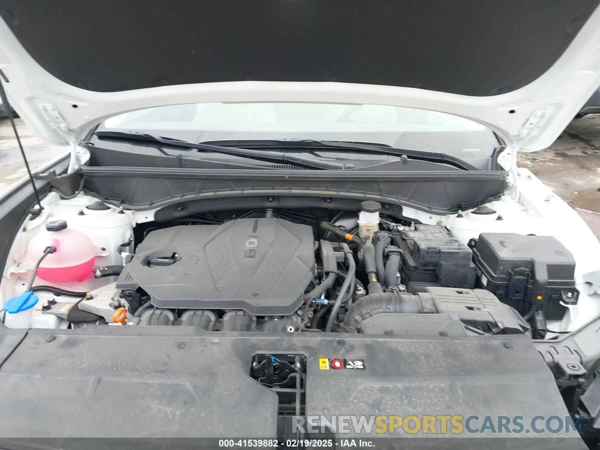 10 Photograph of a damaged car 5NMJF3AE8PH293249 HYUNDAI TUCSON 2023