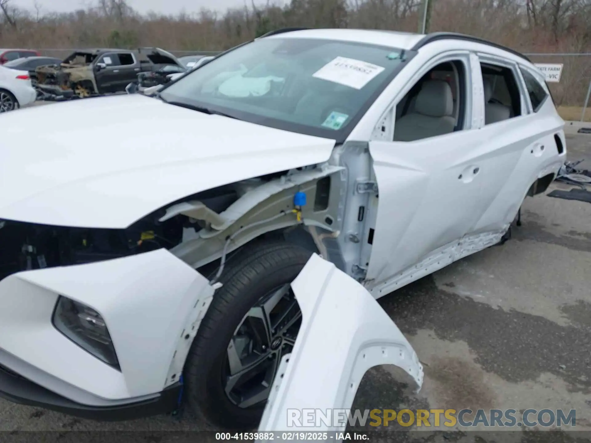 6 Photograph of a damaged car 5NMJF3AE8PH293249 HYUNDAI TUCSON 2023
