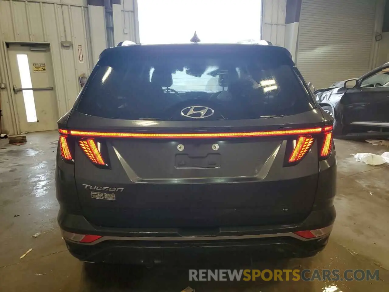 6 Photograph of a damaged car 5NMJF3AE9PH228264 HYUNDAI TUCSON 2023