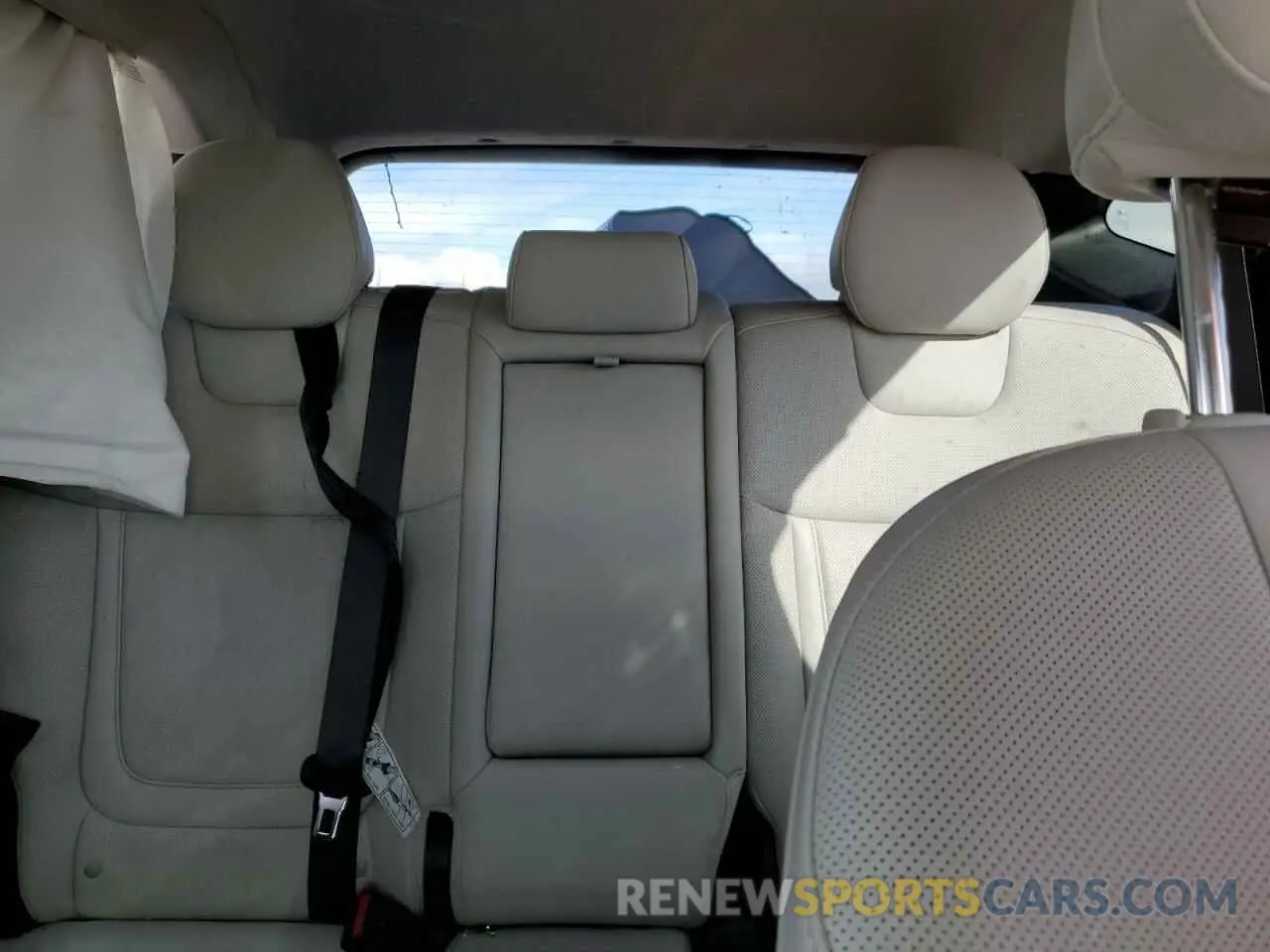 10 Photograph of a damaged car 5NMJF3AE9PH285841 HYUNDAI TUCSON 2023