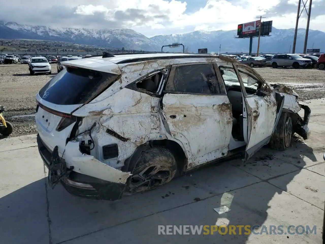 3 Photograph of a damaged car 5NMJF3AE9PH285841 HYUNDAI TUCSON 2023