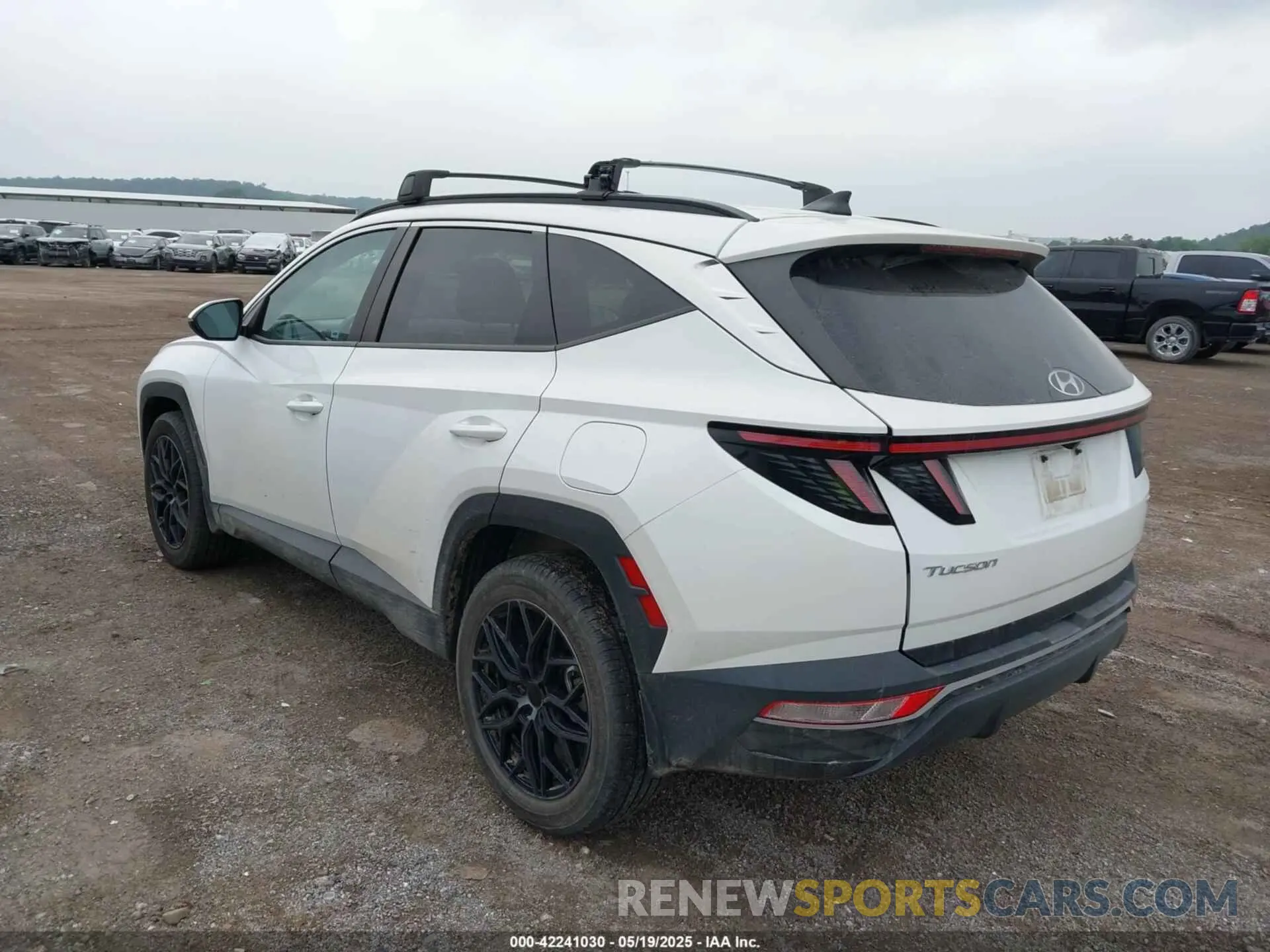 3 Photograph of a damaged car 5NMJFCAE0PH197194 HYUNDAI TUCSON 2023