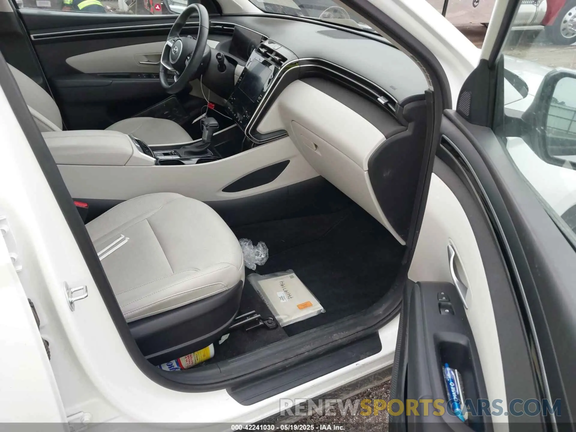 5 Photograph of a damaged car 5NMJFCAE0PH197194 HYUNDAI TUCSON 2023