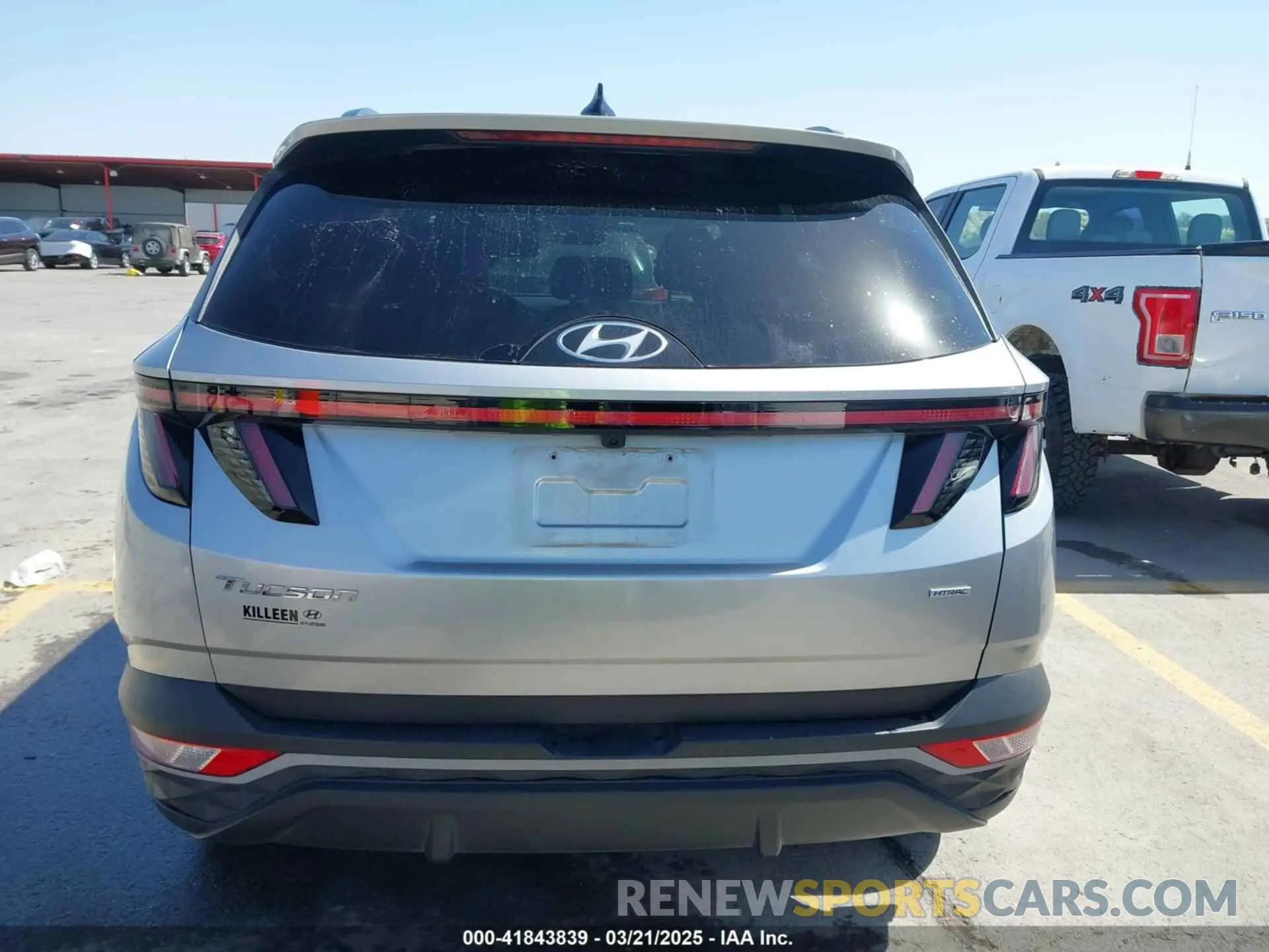 16 Photograph of a damaged car 5NMJFCAE0PH221025 HYUNDAI TUCSON 2023