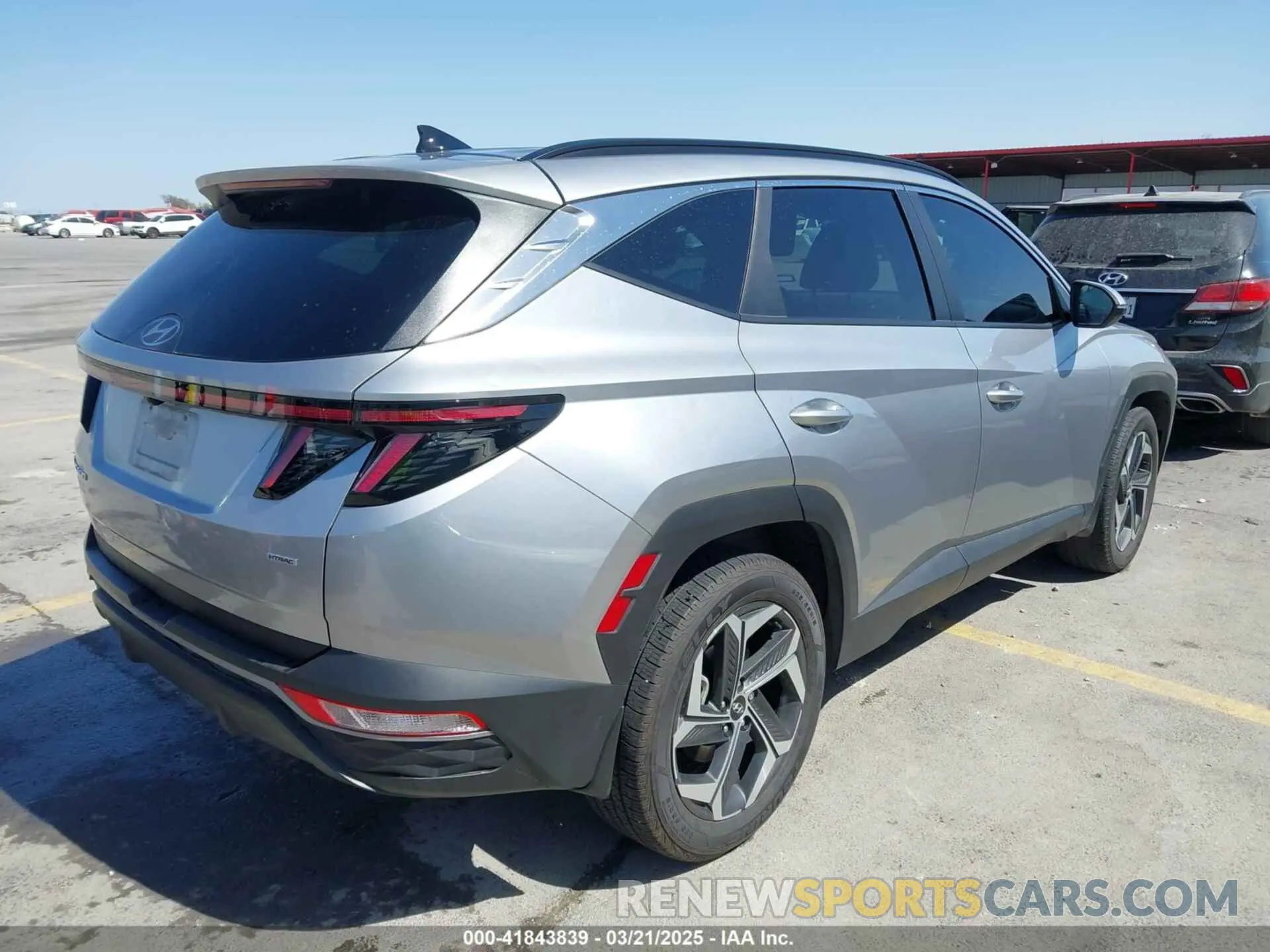 4 Photograph of a damaged car 5NMJFCAE0PH221025 HYUNDAI TUCSON 2023