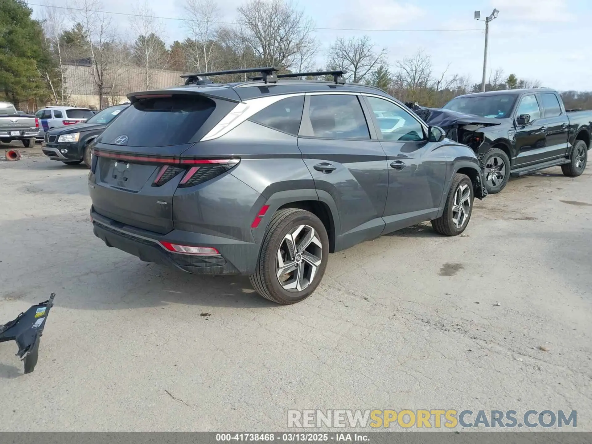 4 Photograph of a damaged car 5NMJFCAE0PH281533 HYUNDAI TUCSON 2023