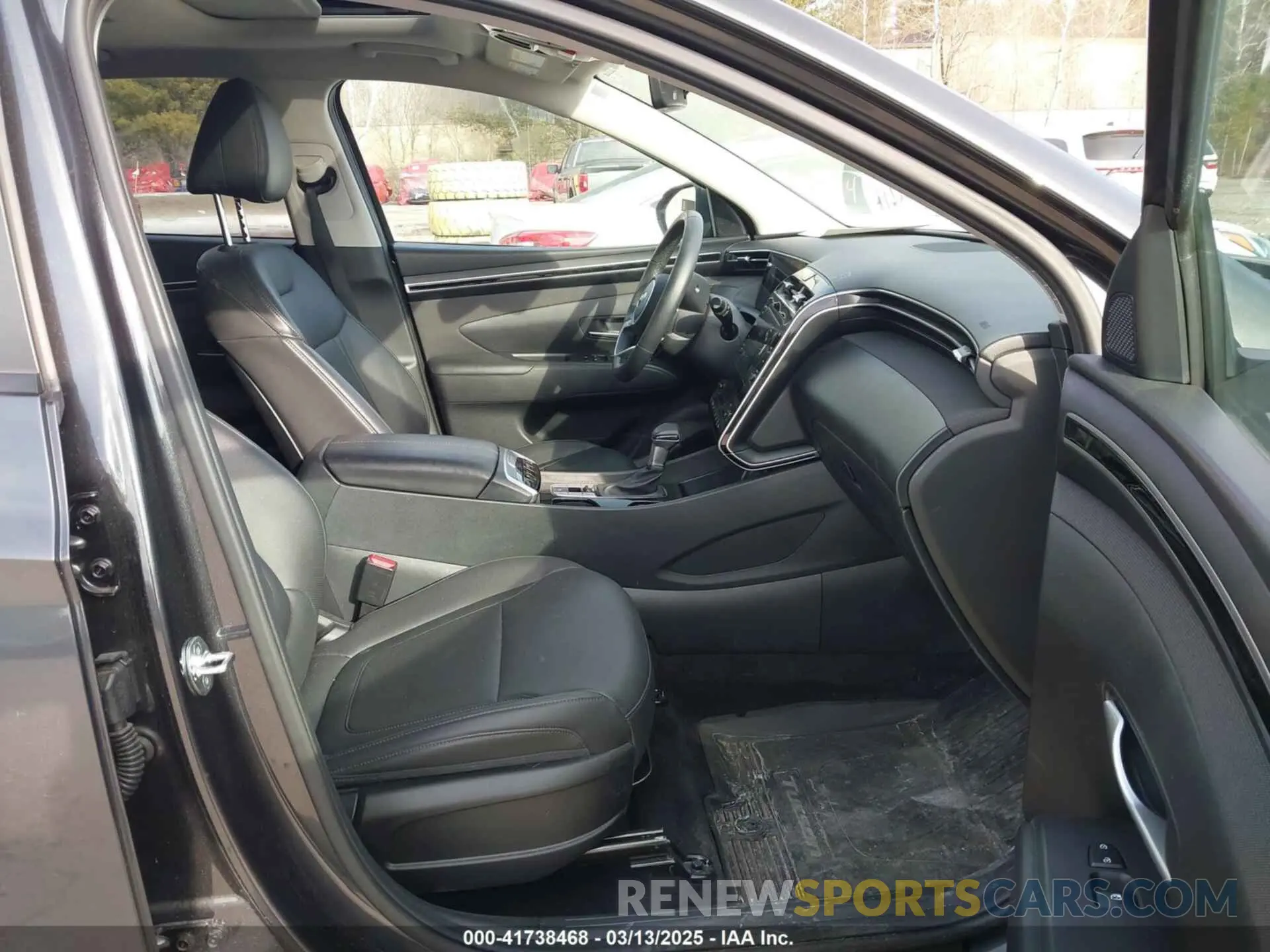 5 Photograph of a damaged car 5NMJFCAE0PH281533 HYUNDAI TUCSON 2023