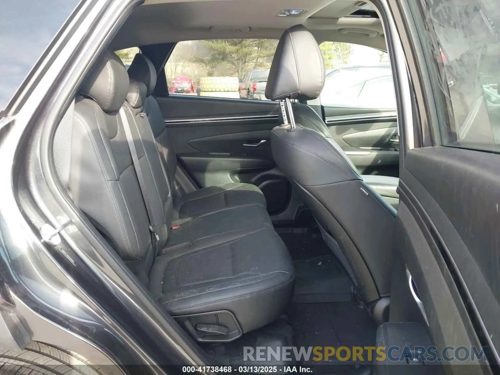 8 Photograph of a damaged car 5NMJFCAE0PH281533 HYUNDAI TUCSON 2023
