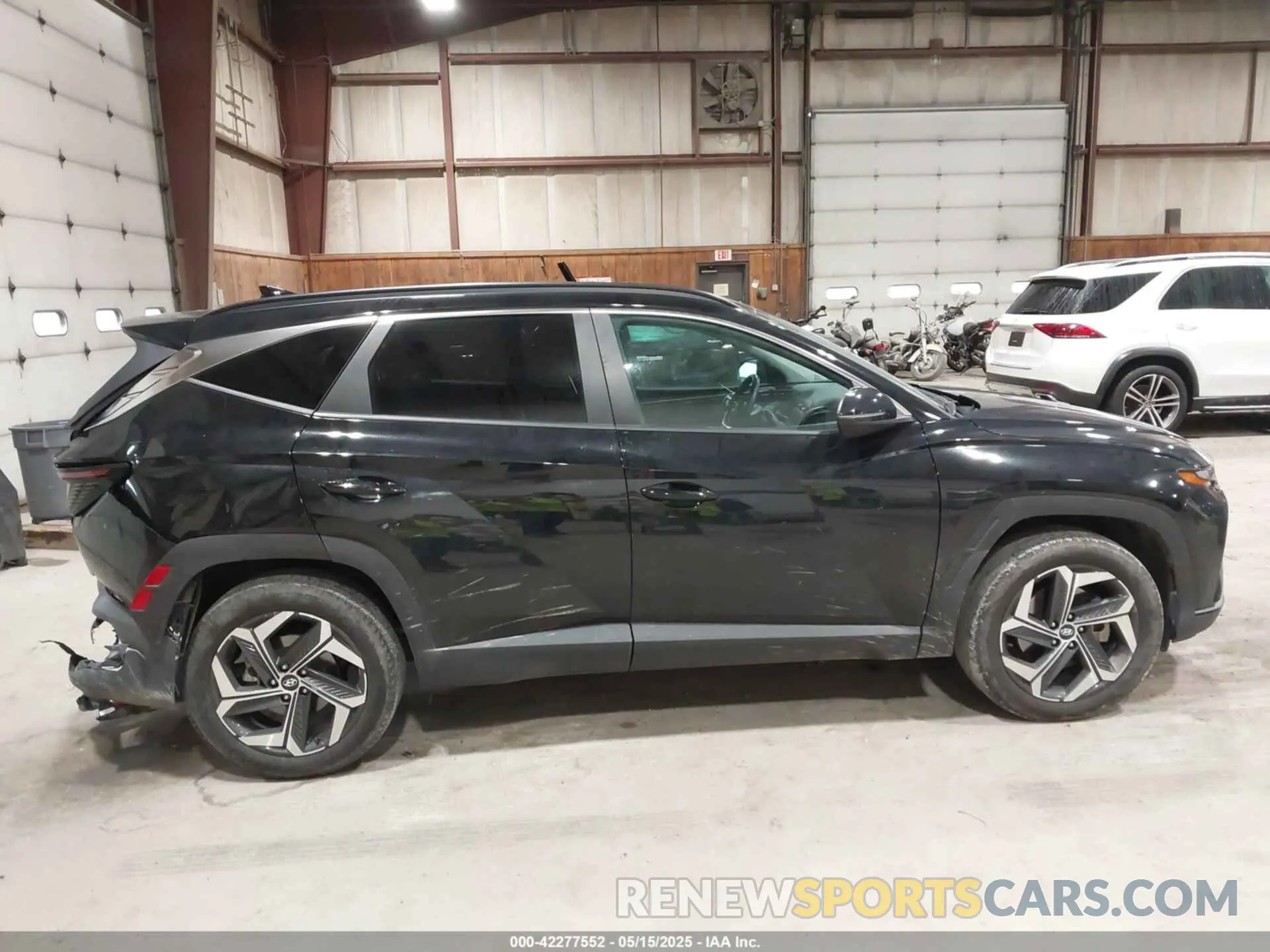 13 Photograph of a damaged car 5NMJFCAE1PH275465 HYUNDAI TUCSON 2023