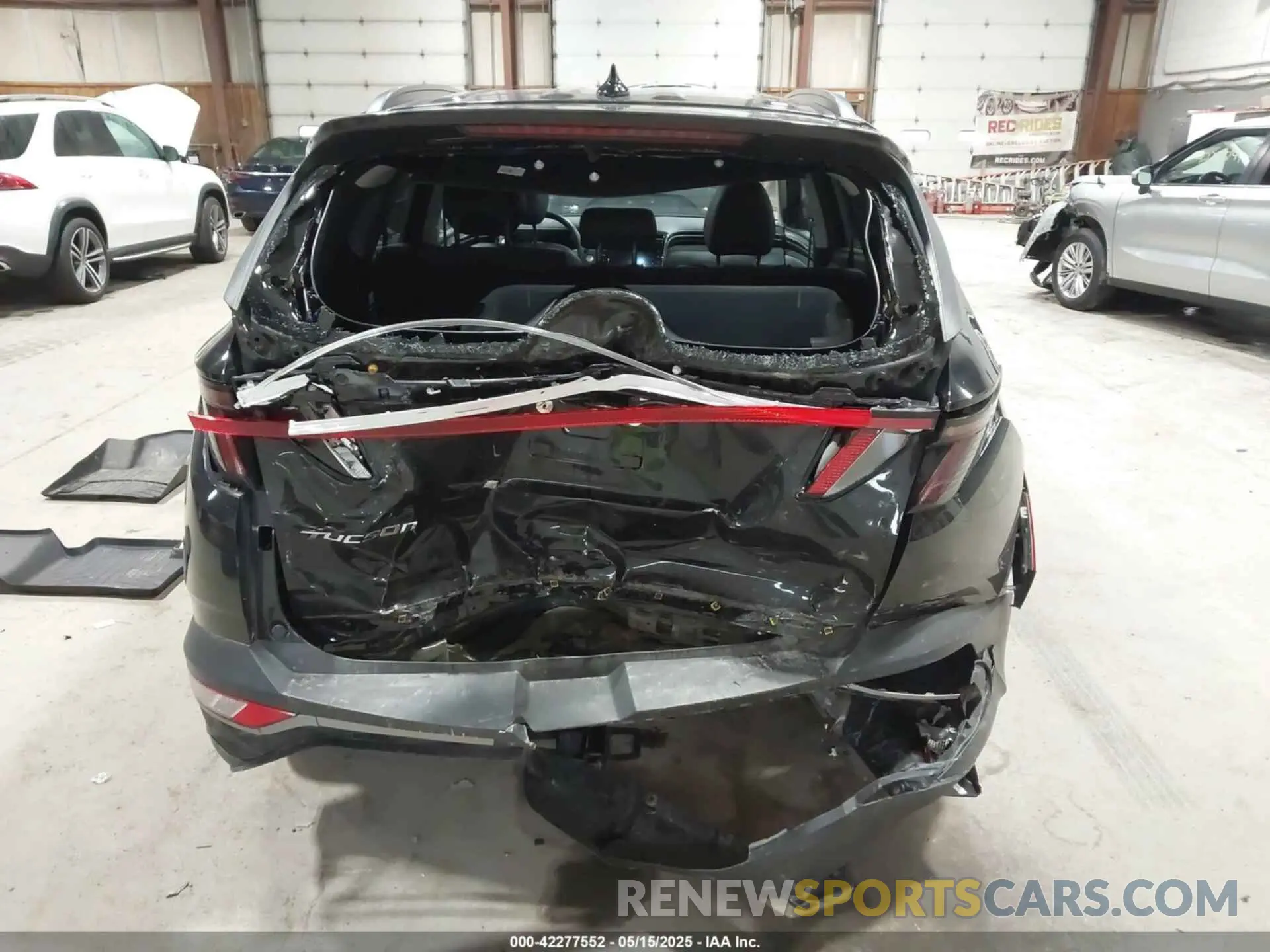 16 Photograph of a damaged car 5NMJFCAE1PH275465 HYUNDAI TUCSON 2023