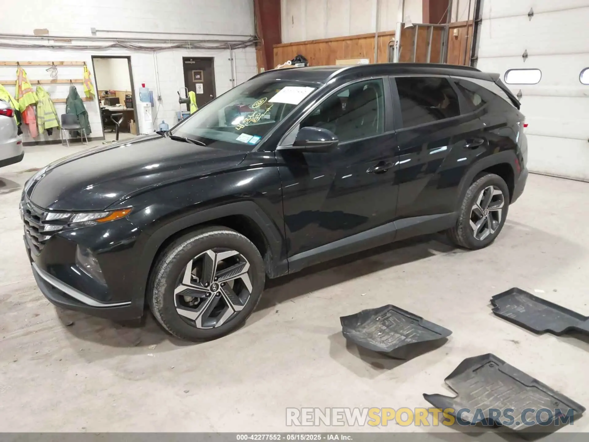 2 Photograph of a damaged car 5NMJFCAE1PH275465 HYUNDAI TUCSON 2023