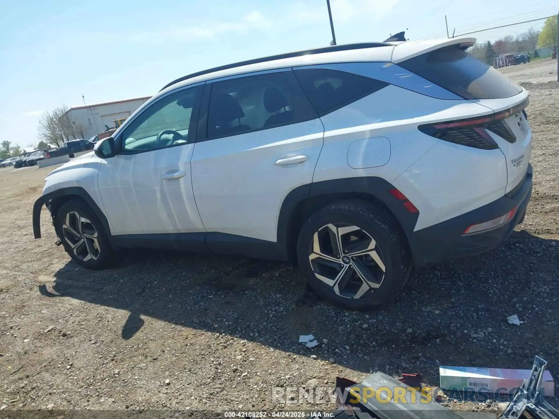 14 Photograph of a damaged car 5NMJFCAE1PH291889 HYUNDAI TUCSON 2023