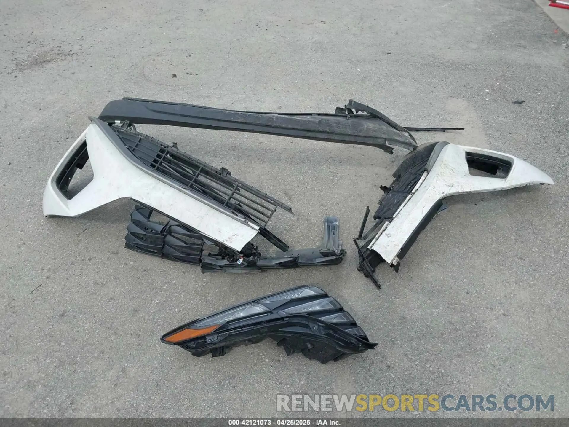 12 Photograph of a damaged car 5NMJFCAE2PH188075 HYUNDAI TUCSON 2023