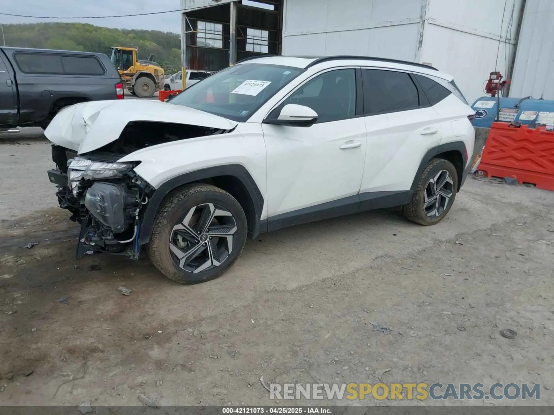 2 Photograph of a damaged car 5NMJFCAE2PH188075 HYUNDAI TUCSON 2023