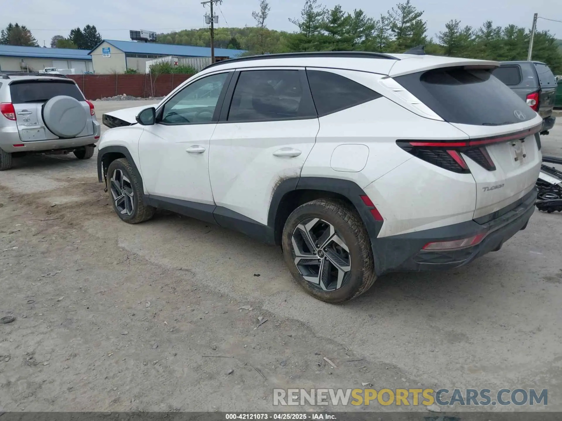 3 Photograph of a damaged car 5NMJFCAE2PH188075 HYUNDAI TUCSON 2023