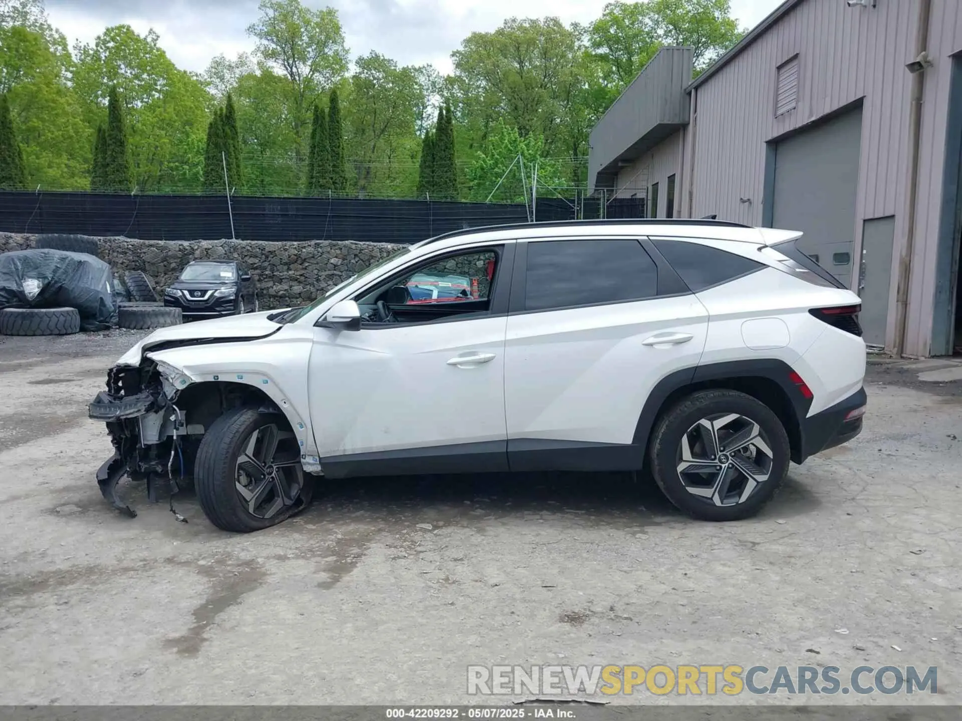 14 Photograph of a damaged car 5NMJFCAE2PH280903 HYUNDAI TUCSON 2023
