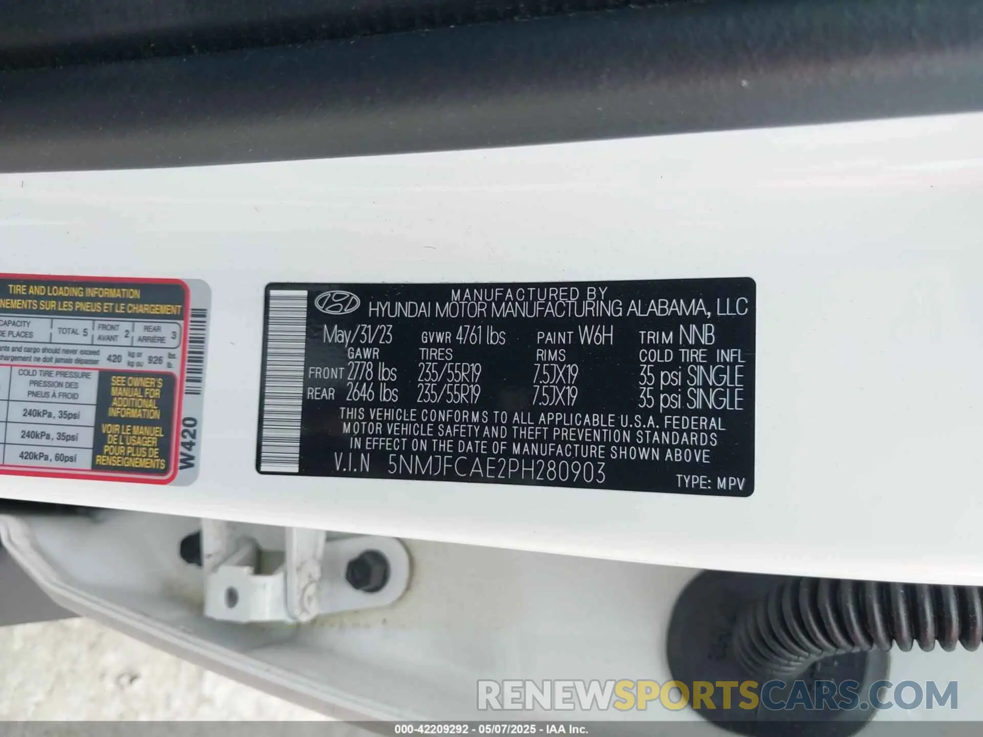 9 Photograph of a damaged car 5NMJFCAE2PH280903 HYUNDAI TUCSON 2023