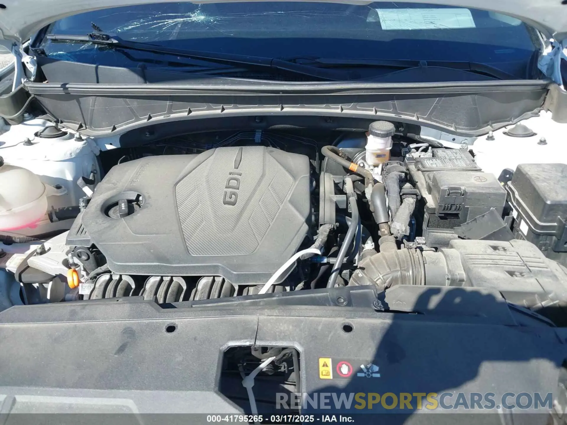 10 Photograph of a damaged car 5NMJFCAE3PH261633 HYUNDAI TUCSON 2023