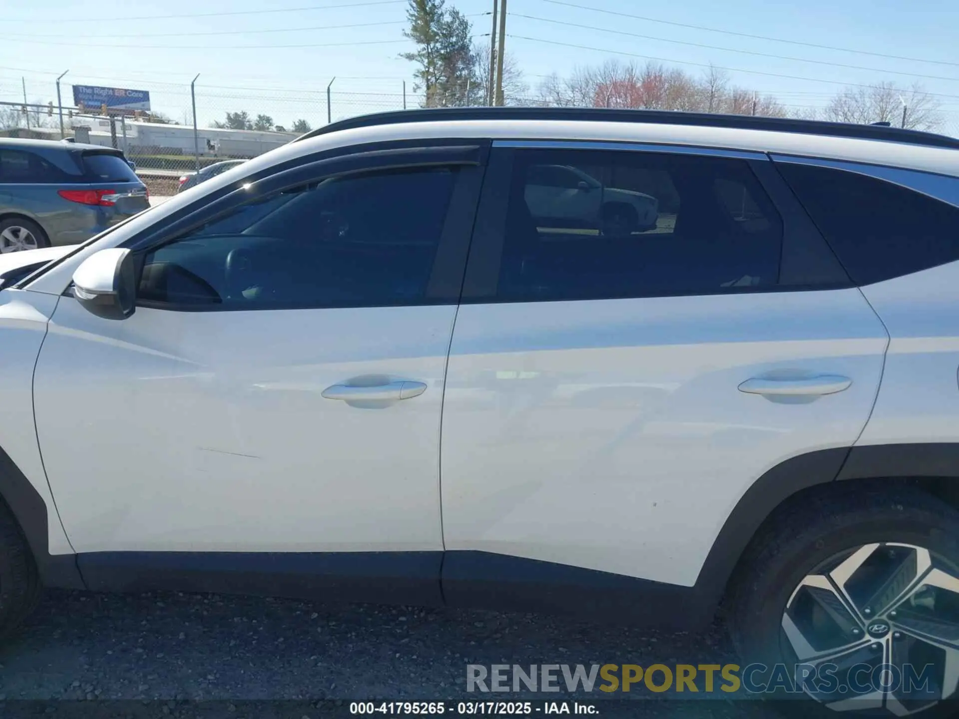 14 Photograph of a damaged car 5NMJFCAE3PH261633 HYUNDAI TUCSON 2023