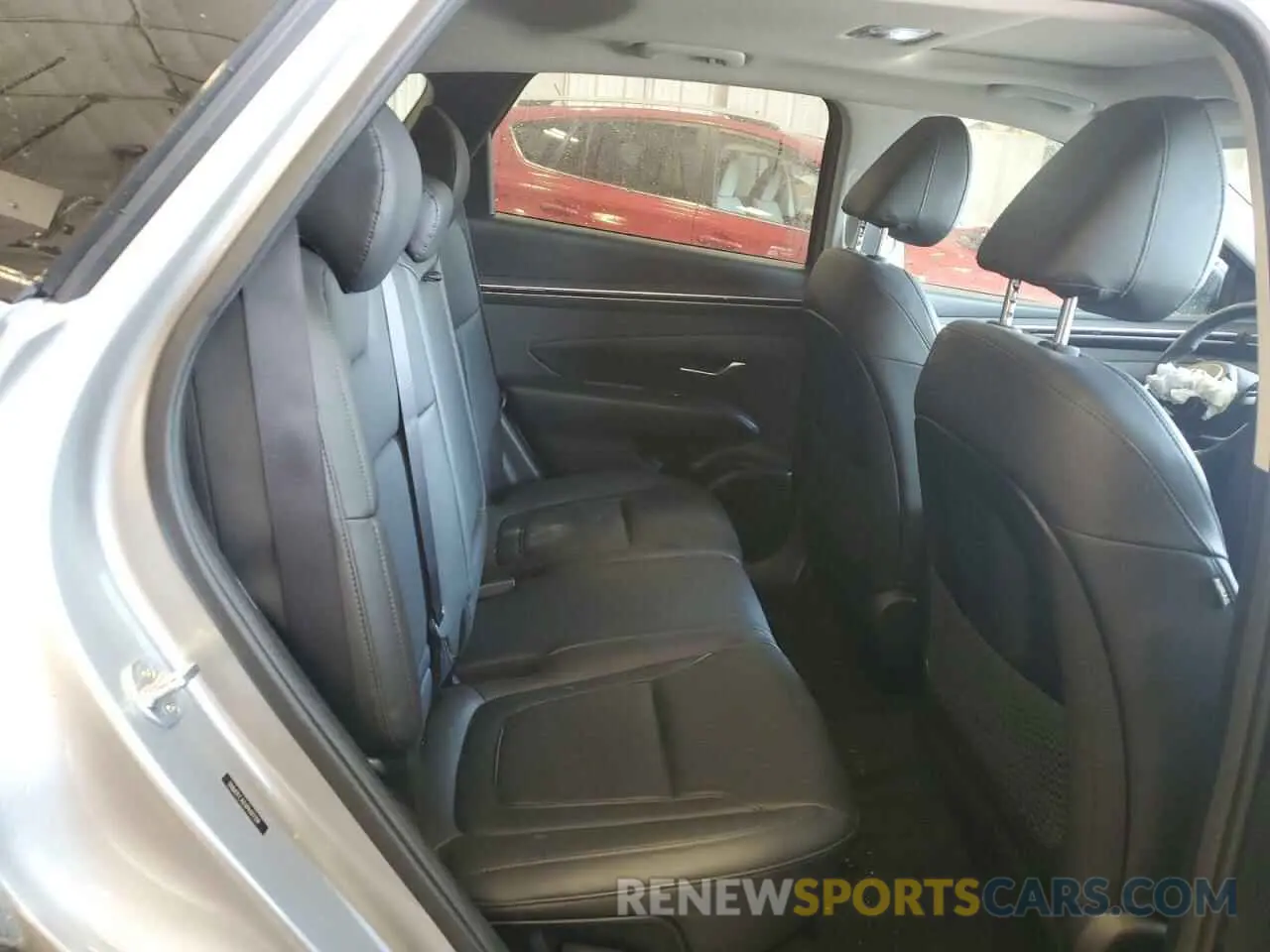 11 Photograph of a damaged car 5NMJFCAE4PH177319 HYUNDAI TUCSON 2023