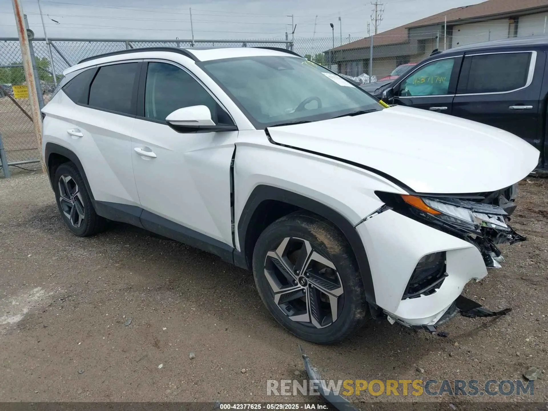 1 Photograph of a damaged car 5NMJFCAE4PH255890 HYUNDAI TUCSON 2023