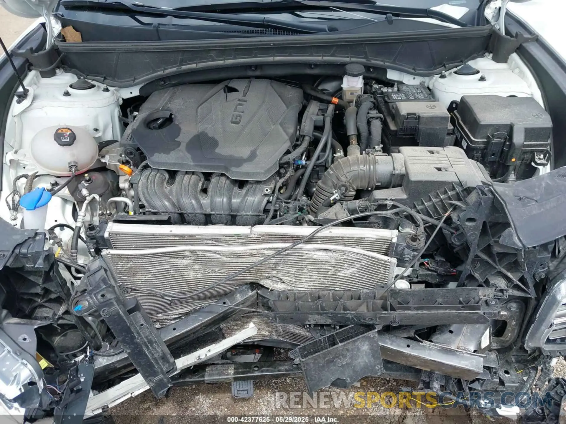 10 Photograph of a damaged car 5NMJFCAE4PH255890 HYUNDAI TUCSON 2023
