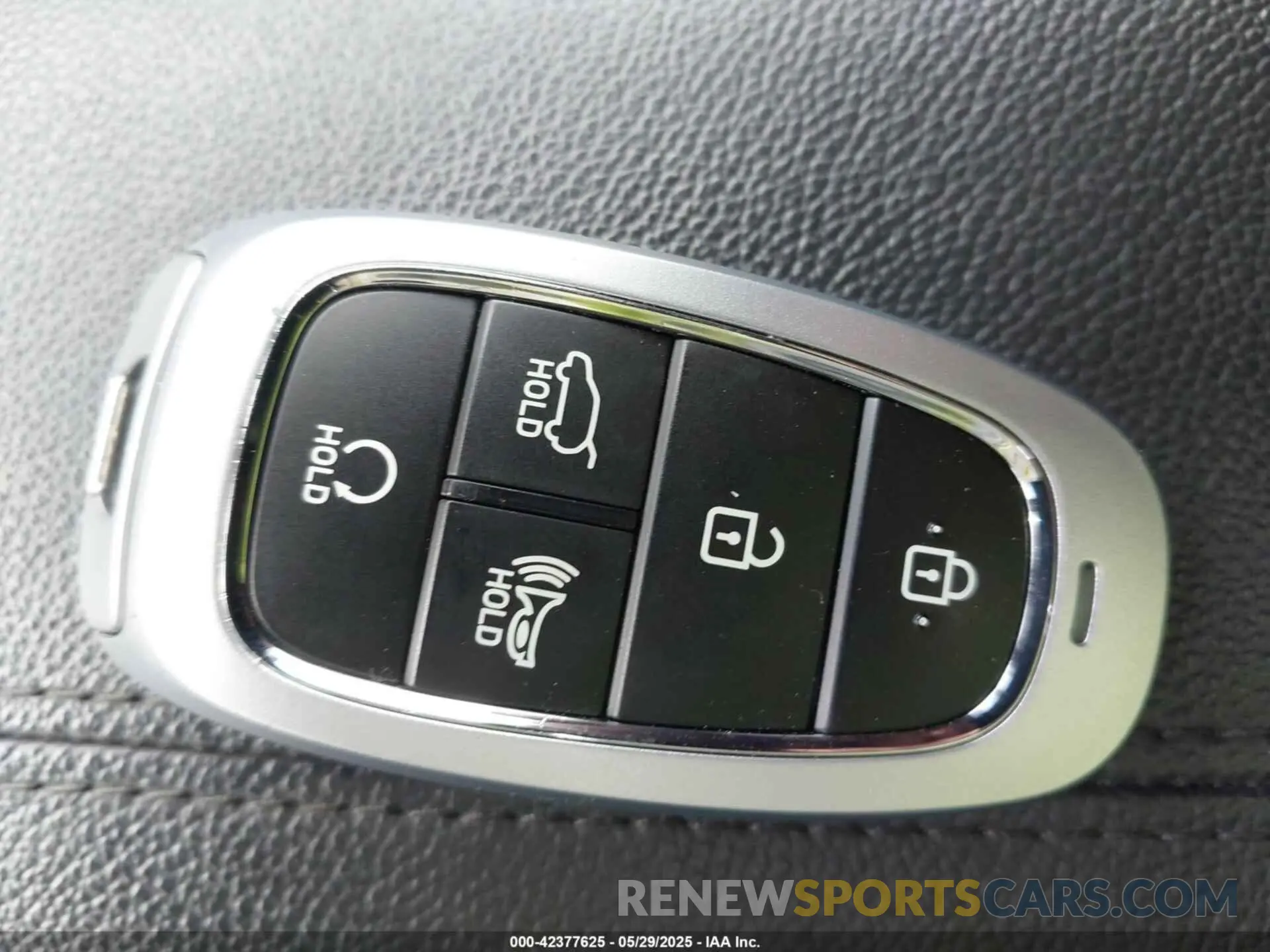 11 Photograph of a damaged car 5NMJFCAE4PH255890 HYUNDAI TUCSON 2023