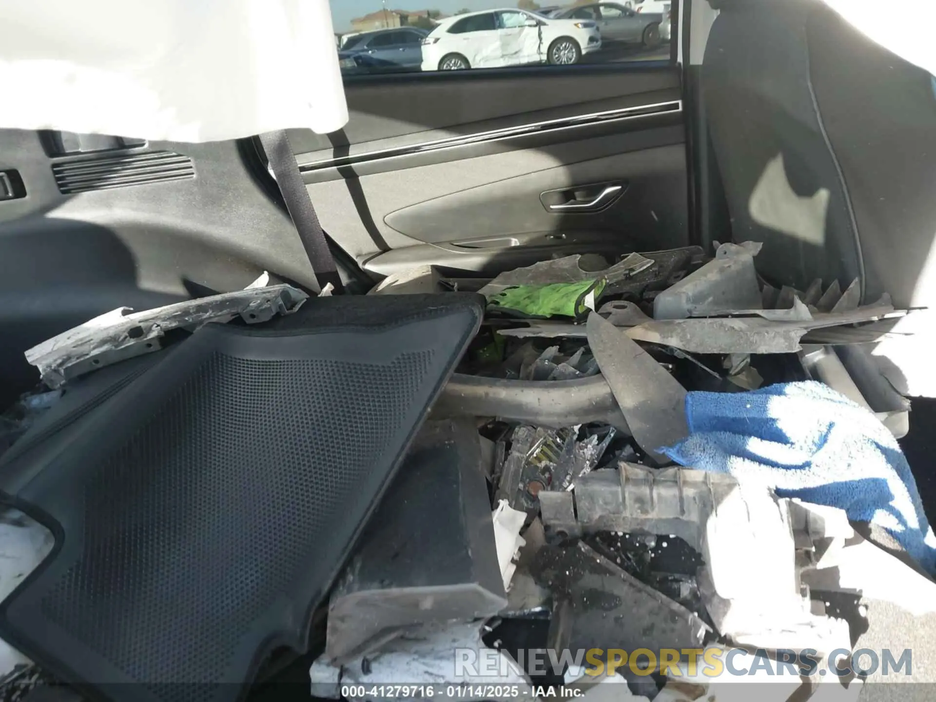 12 Photograph of a damaged car 5NMJFCAE4PH259907 HYUNDAI TUCSON 2023