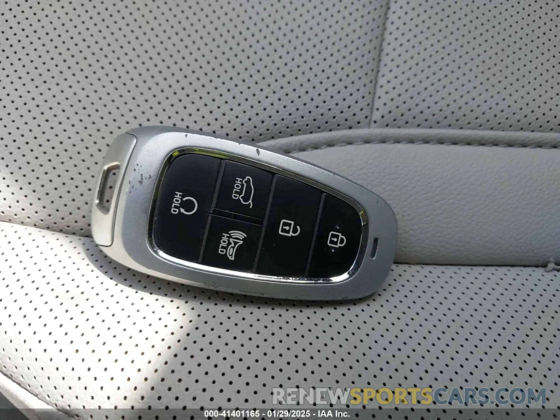 11 Photograph of a damaged car 5NMJFCAE5PH267661 HYUNDAI TUCSON 2023