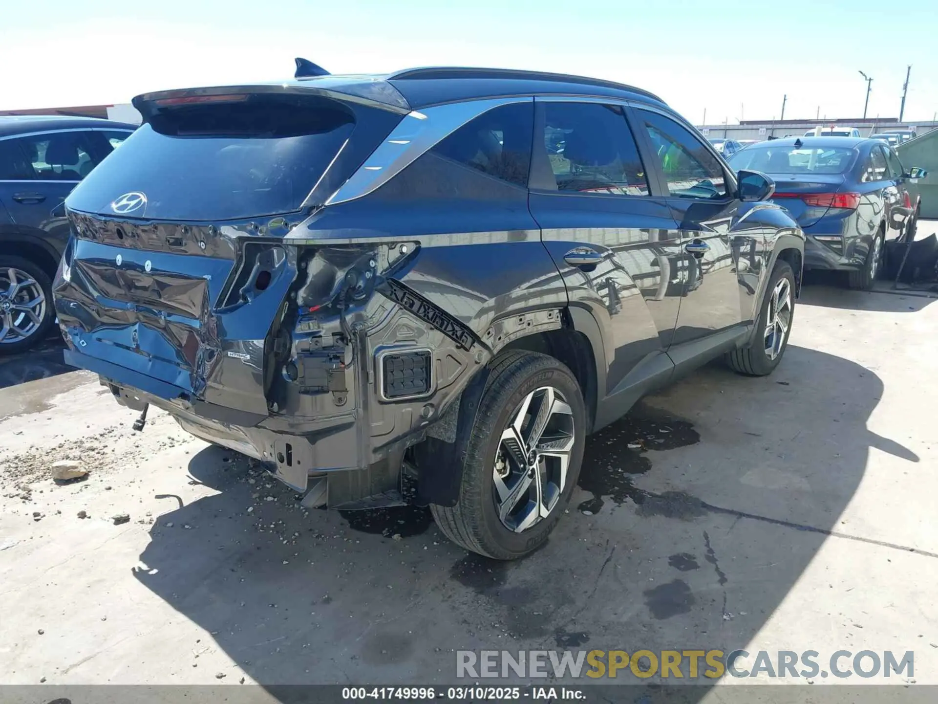 4 Photograph of a damaged car 5NMJFCAE6PH187852 HYUNDAI TUCSON 2023