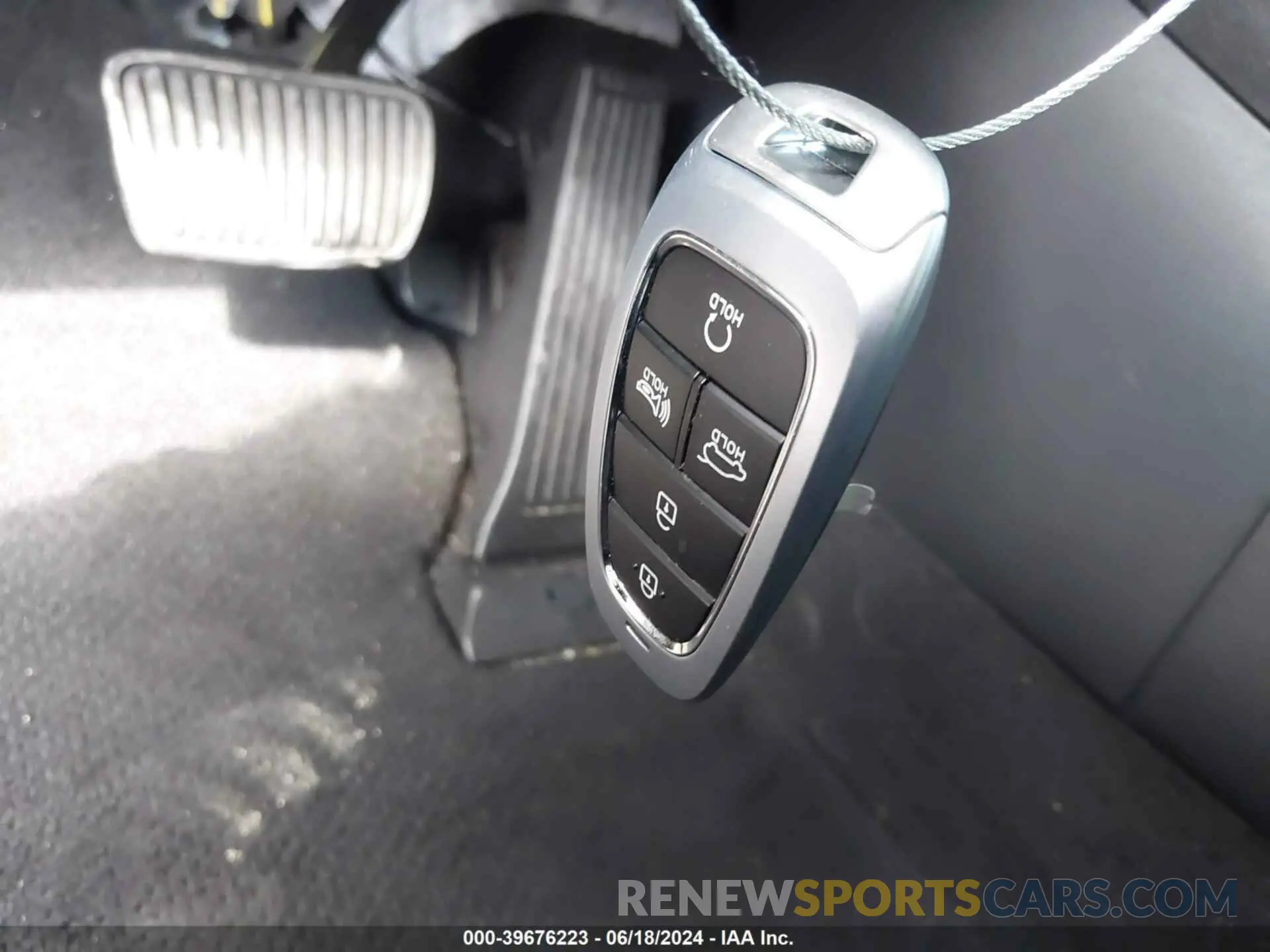 11 Photograph of a damaged car 5NMJFCAE7PH283232 HYUNDAI TUCSON 2023